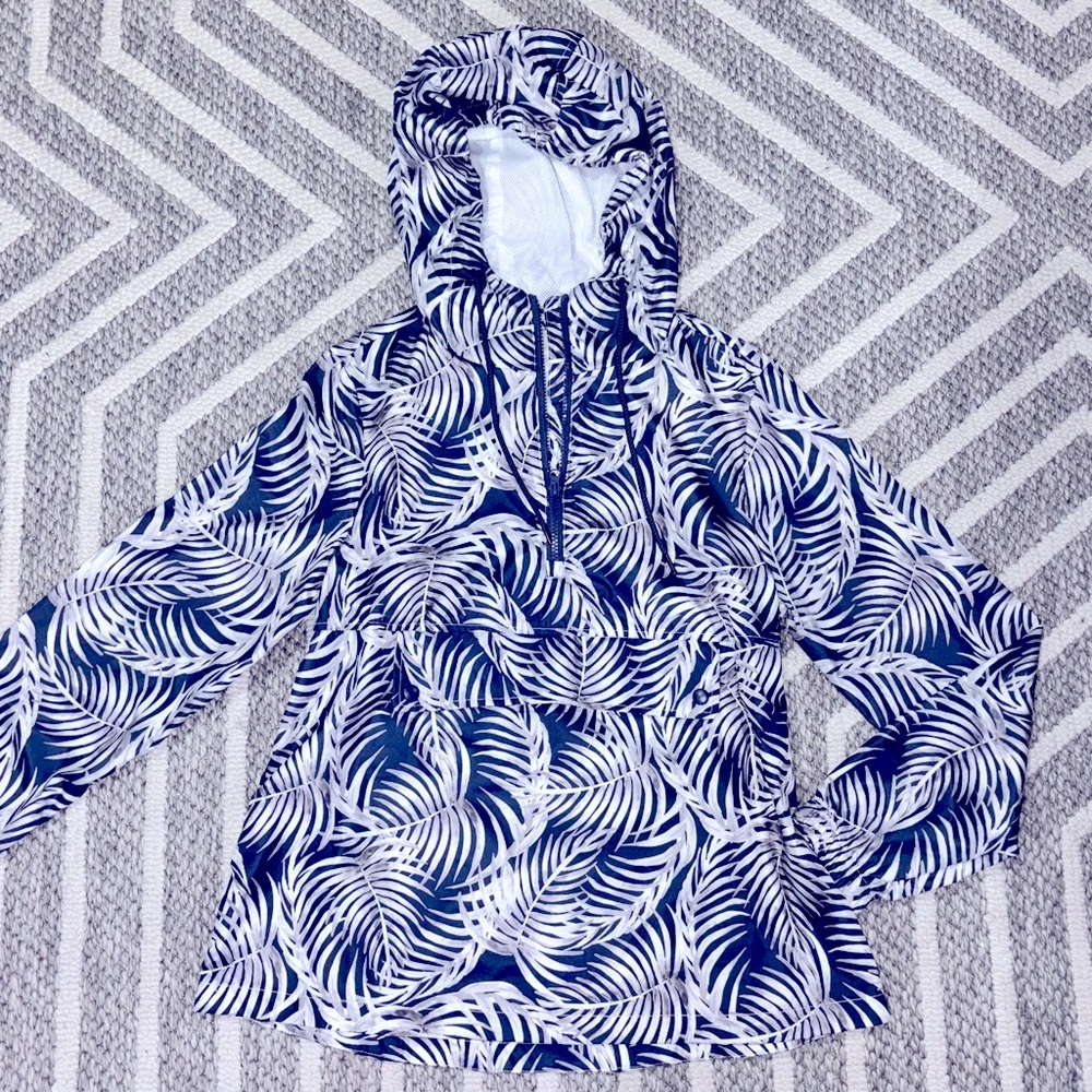 XERSION WOMENS Sz. (SM) ACTIVEWEAR JACKET / PULL OVER / ANORAK /
